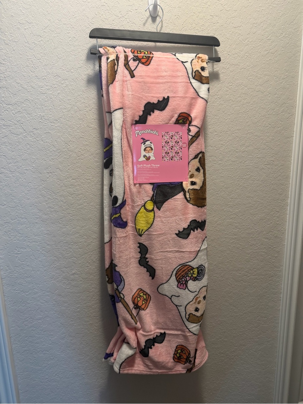 Monchhichi Halloween blanket
